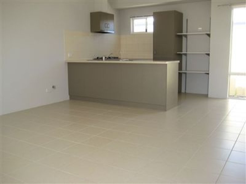 13 Belfast Close, Canning Vale WA 6155