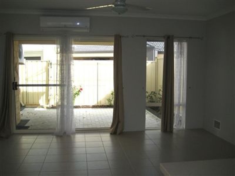 13 Belfast Close, Canning Vale WA 6155