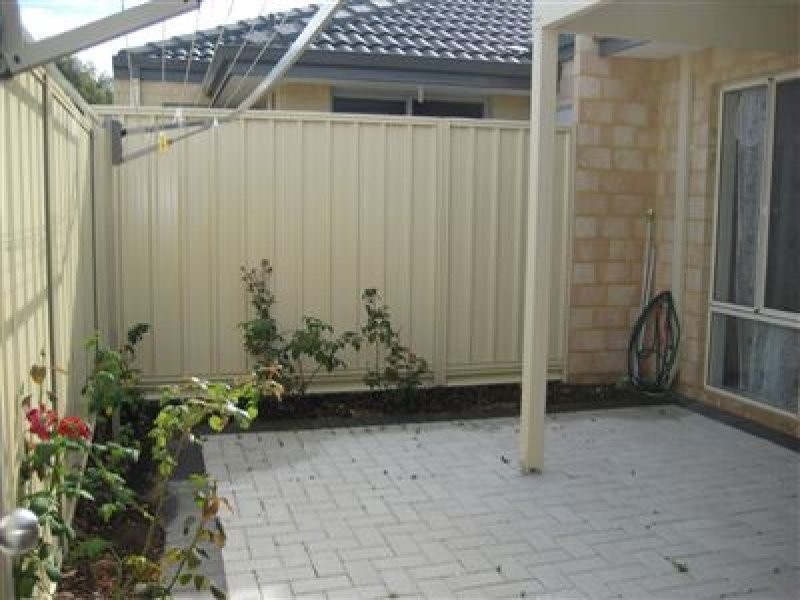 13 Belfast Close, Canning Vale WA 6155