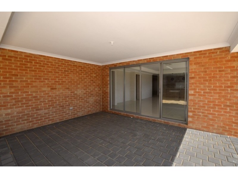 110 Sapphire Chase, Wellard WA 6170