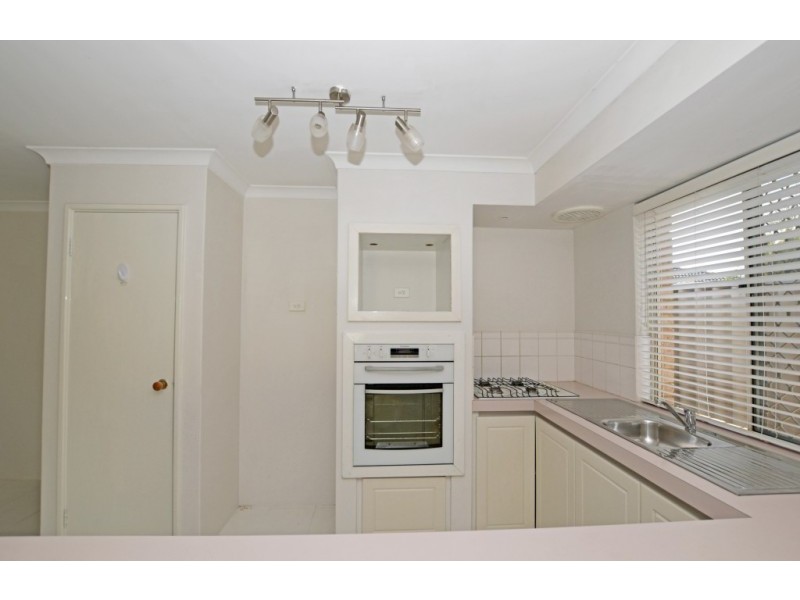 2/7 Greta Place, Thornlie WA 6108
