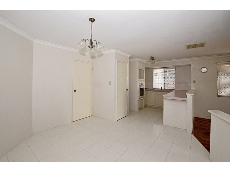 2/7 Greta Place, Thornlie WA 6108