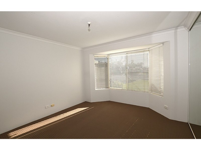 2/7 Greta Place, Thornlie WA 6108