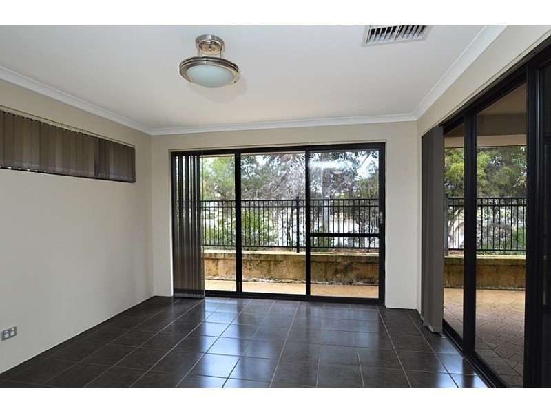3 Oakleigh Pass, Harrisdale WA 6112