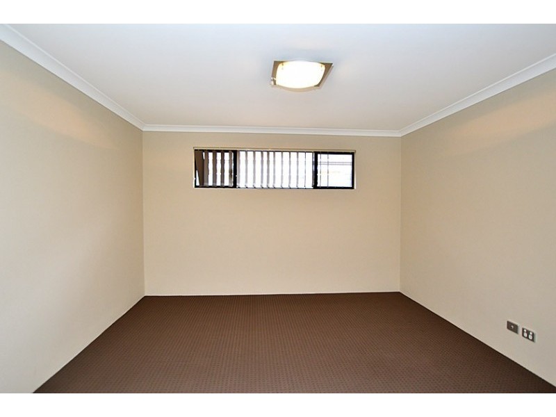3 Oakleigh Pass, Harrisdale WA 6112