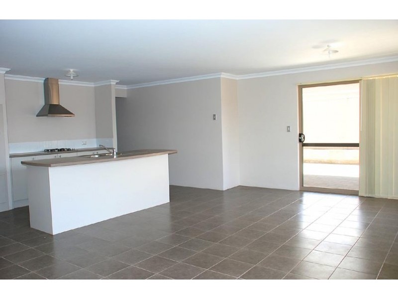 18 Bluebush Avenue, Beeliar WA 6164