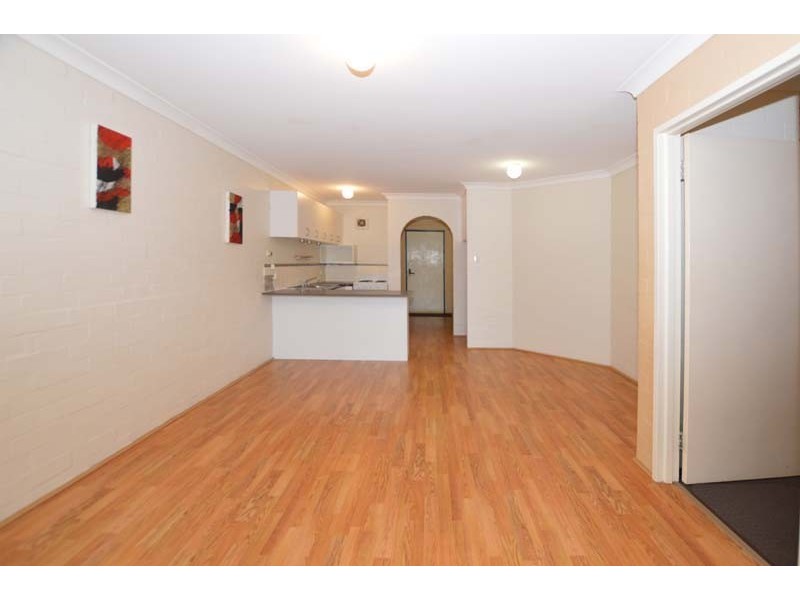 4/22 King George Street, Victoria Park WA 6100