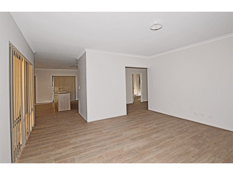 129 Broadway Boulevard, Piara Waters WA 6112
