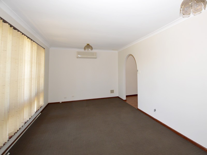 15 Mirrelia Way, Riverton WA 6148