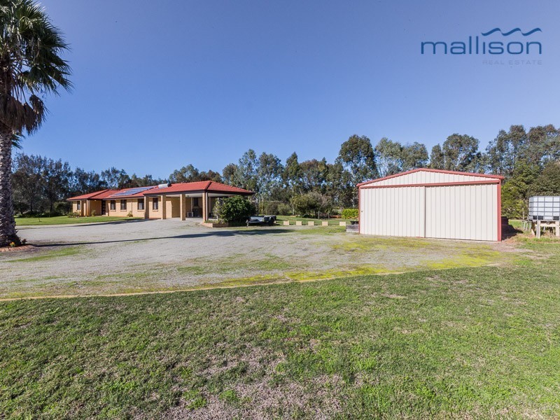 123 Cunningham Drive, Oakford WA 6121