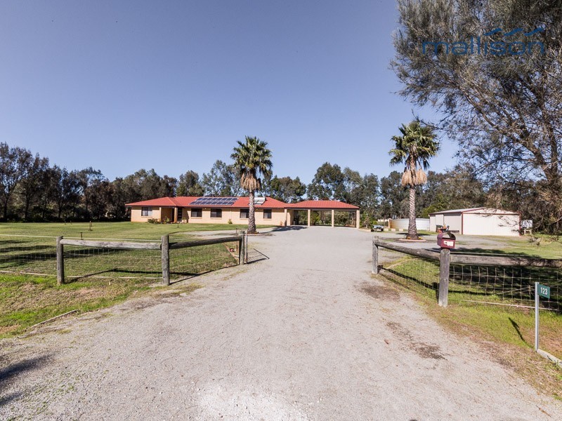 123 Cunningham Drive, Oakford WA 6121