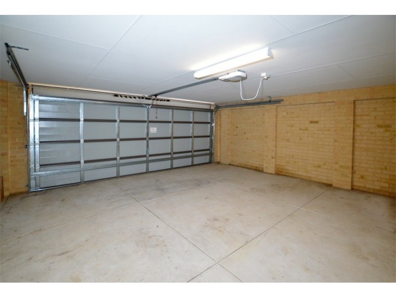 2/9 Hunt Street, Thornlie WA 6108