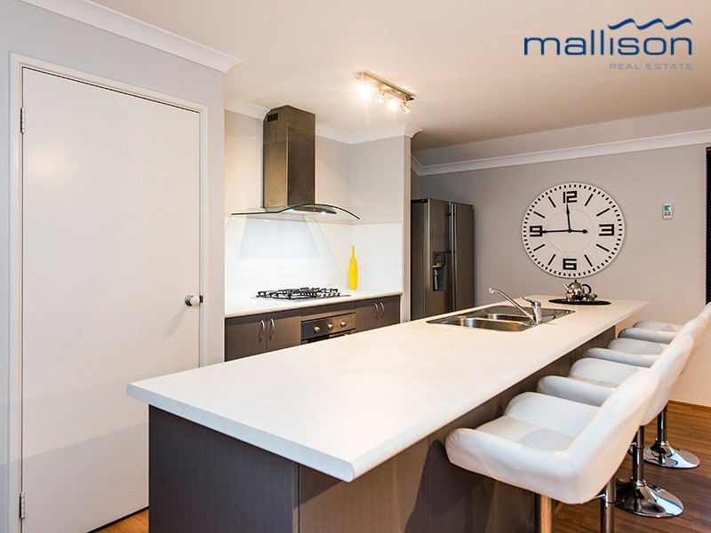 128 Canna Drive, Canning Vale WA 6155