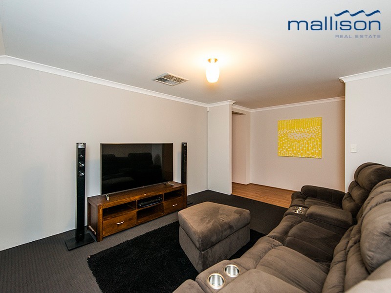 128 Canna Drive, Canning Vale WA 6155