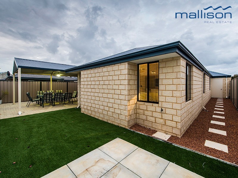 128 Canna Drive, Canning Vale WA 6155