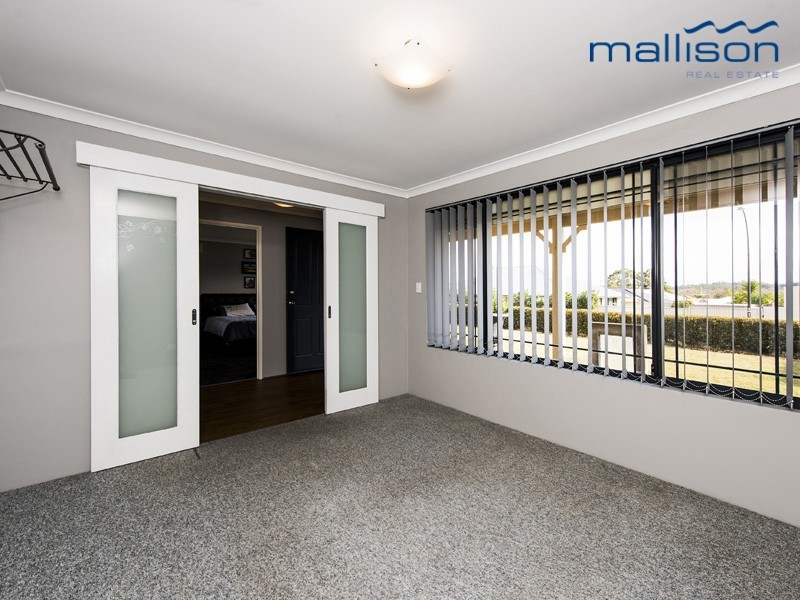 3 McKenzie Corner, Bertram WA 6167