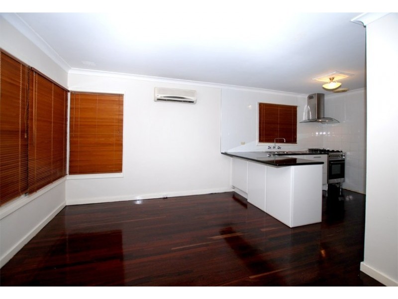 5 Hagart Way, Lockridge WA 6054