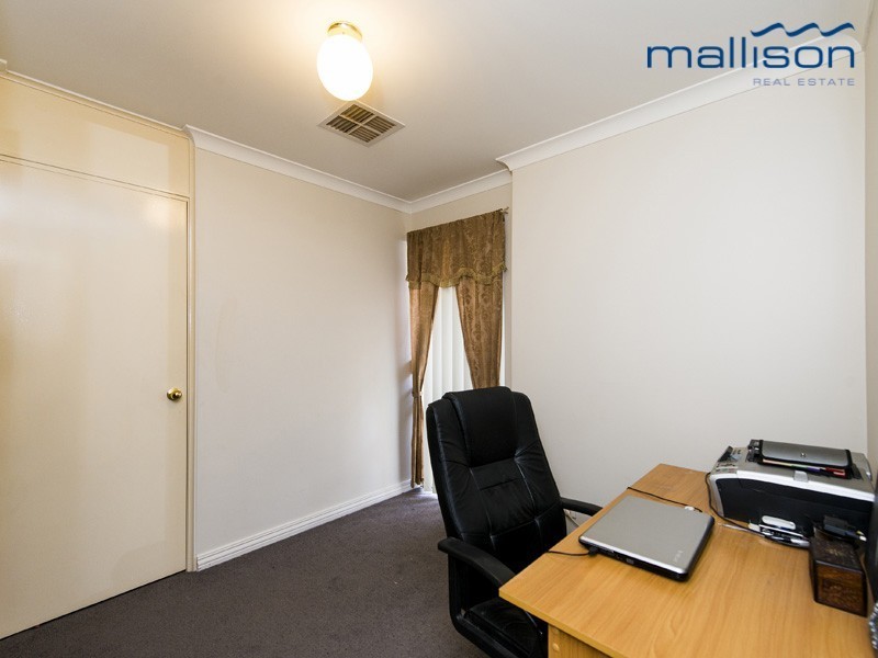 10 Firefalls Close, Huntingdale WA 6110