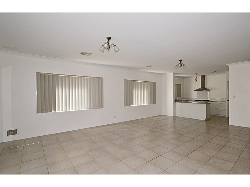 25 Archdale Loop, Piara Waters WA 6112