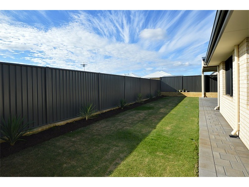 1 Greenock Road, Baldivis WA 6171