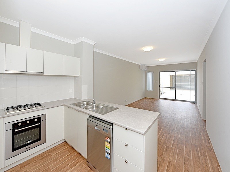 98 Kingscliff Drive, Golden Bay WA 6174