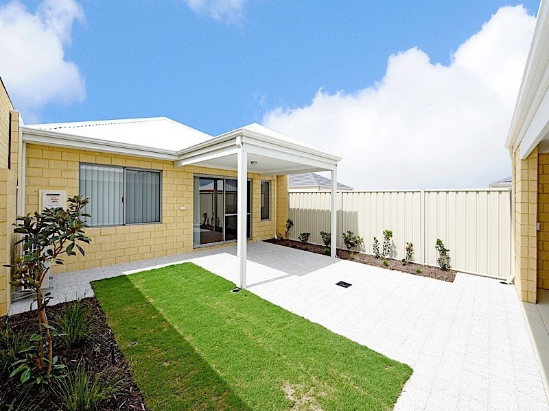 98 Kingscliff Drive, Golden Bay WA 6174