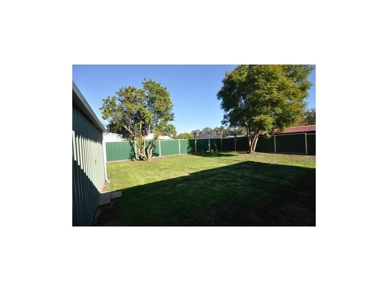 24 Neilson Avenue, Armadale WA 6112