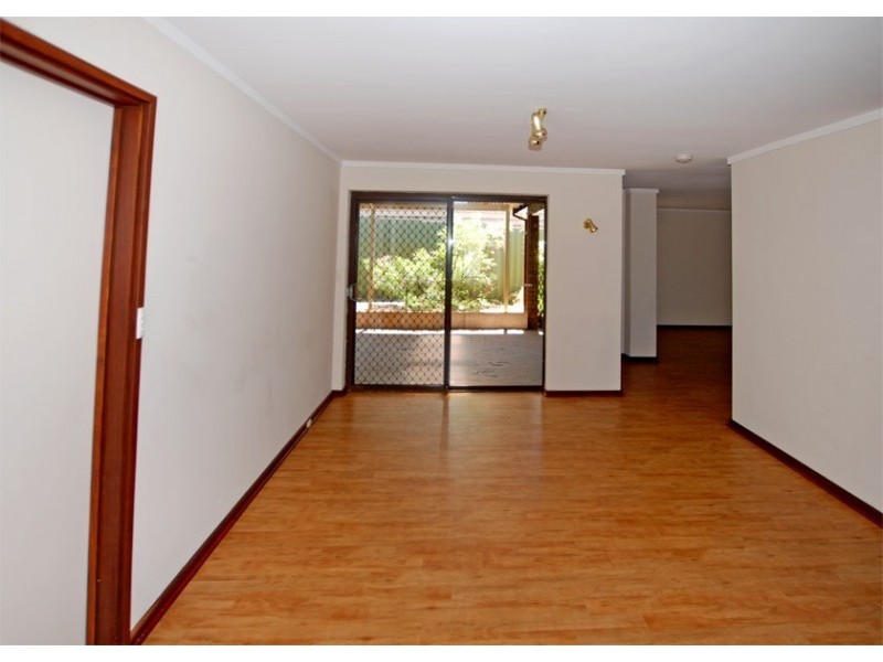 3 Hogarth Way, Bateman WA 6150