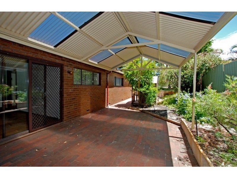 3 Hogarth Way, Bateman WA 6150