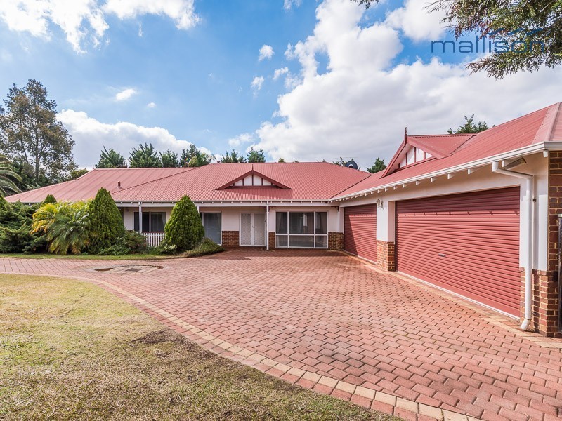 32 Wilfred Road, Canning Vale WA 6155