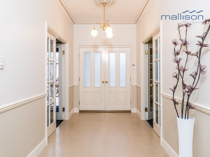 32 Wilfred Road, Canning Vale WA 6155