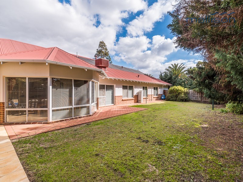 32 Wilfred Road, Canning Vale WA 6155