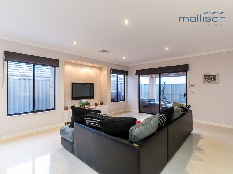 122 Mason Road, Piara Waters WA 6112