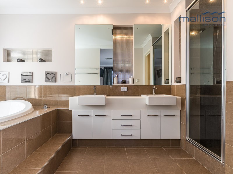 122 Mason Road, Piara Waters WA 6112