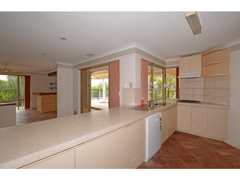 50 Jackson Avenue, Winthrop WA 6150