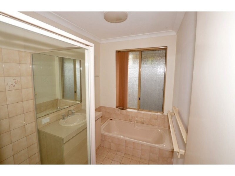 50 Jackson Avenue, Winthrop WA 6150