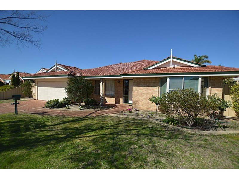 8 Lacombe court, Canning Vale WA 6155