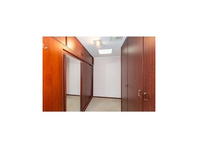 27 Duff Road, Riverton WA 6148