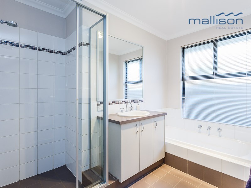 5 Tenterfield Green, Harrisdale WA 6112