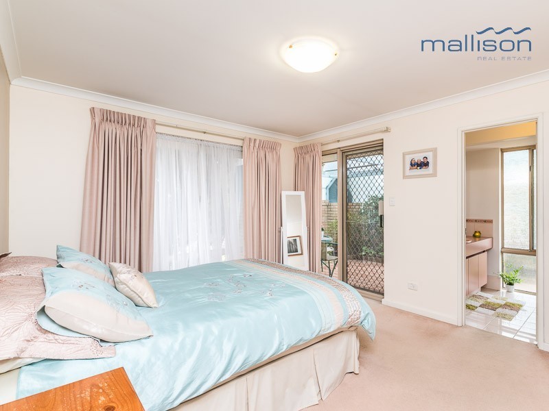8 Tipuana Place, Thornlie WA 6108