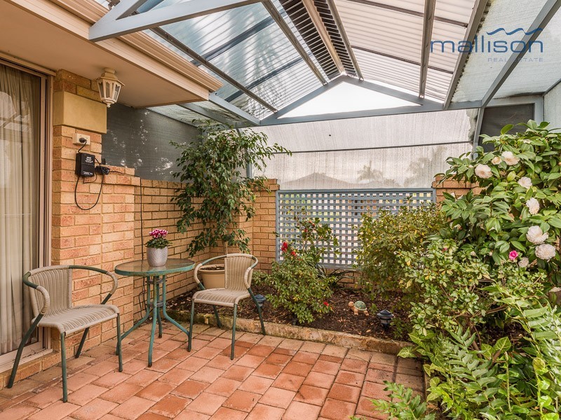 8 Tipuana Place, Thornlie WA 6108