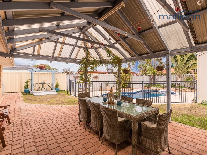 8 Tipuana Place, Thornlie WA 6108