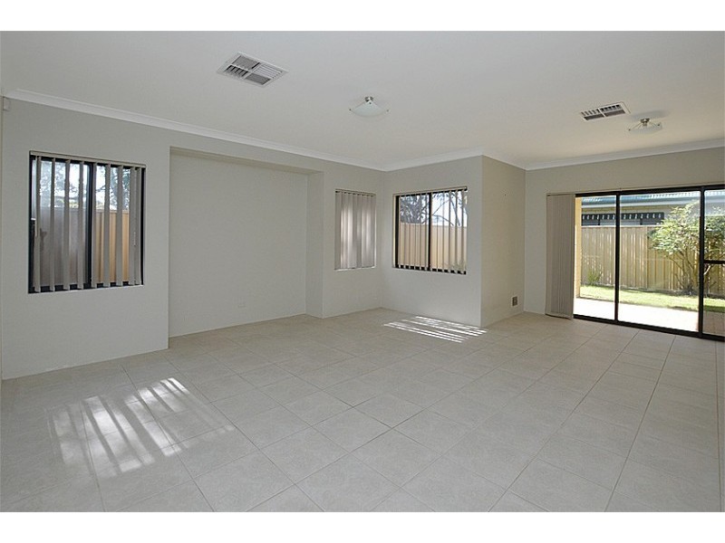 26 Pentland Street, Canning Vale WA 6155