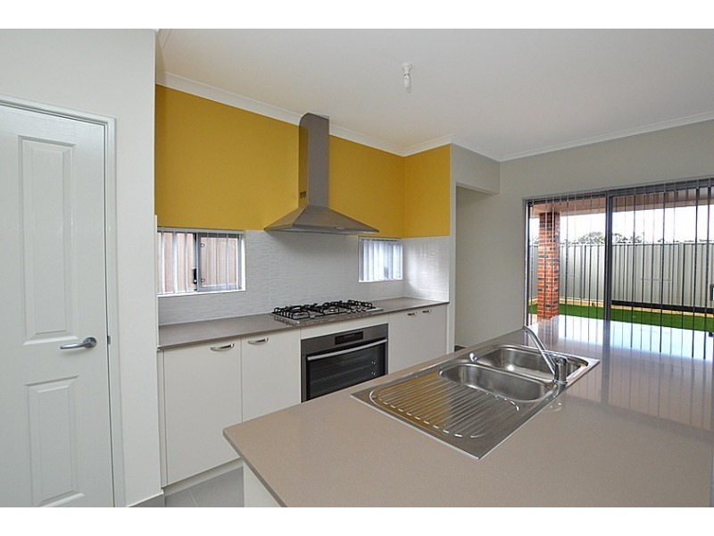3 Bellingham Parade, Wellard WA 6170
