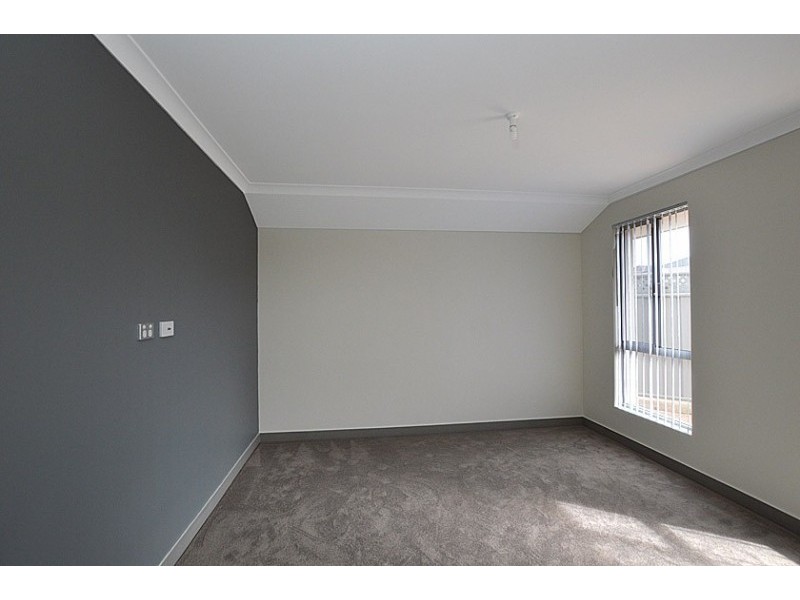 3 Bellingham Parade, Wellard WA 6170