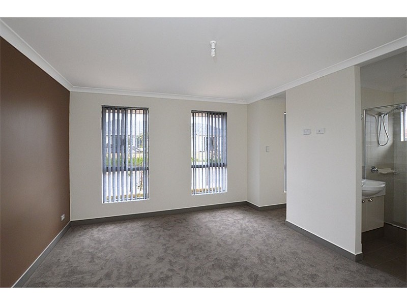 3 Bellingham Parade, Wellard WA 6170