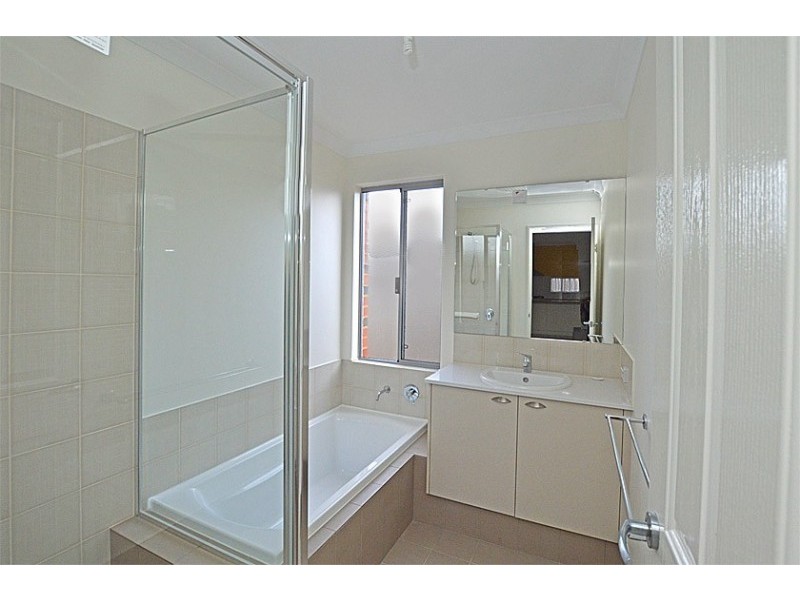 3 Bellingham Parade, Wellard WA 6170