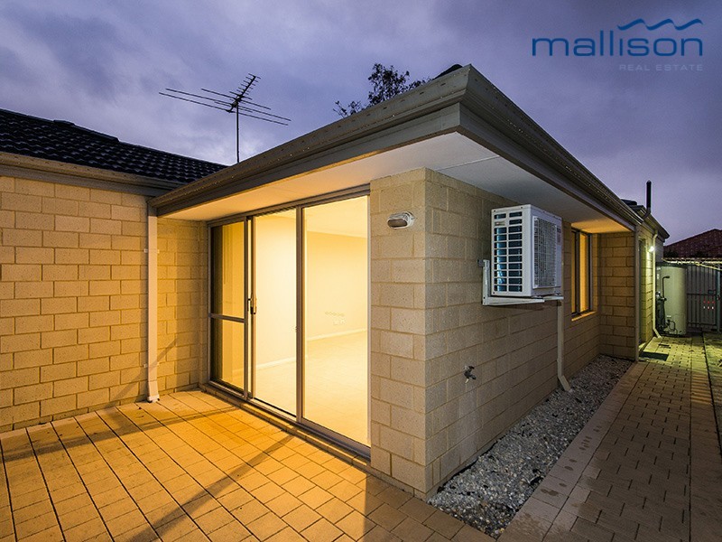 1/20 Fraser Road North, Canning Vale WA 6155