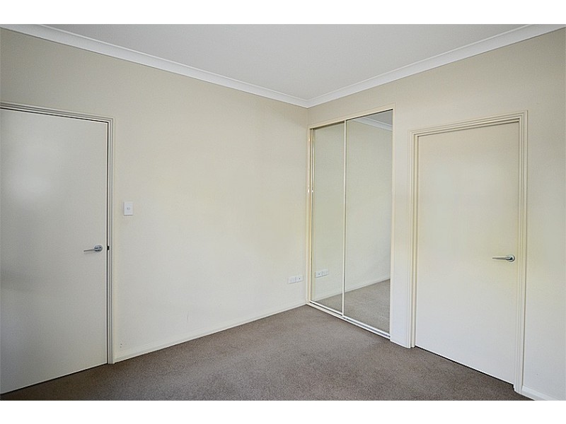 7/9 Linkage Avenue, Cockburn Central WA 6164