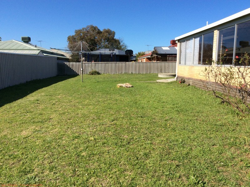 71 Reynolds Road, Forrestfield WA 6058